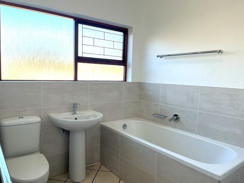 4 Bedroom Property for Sale in Heather Park Western Cape